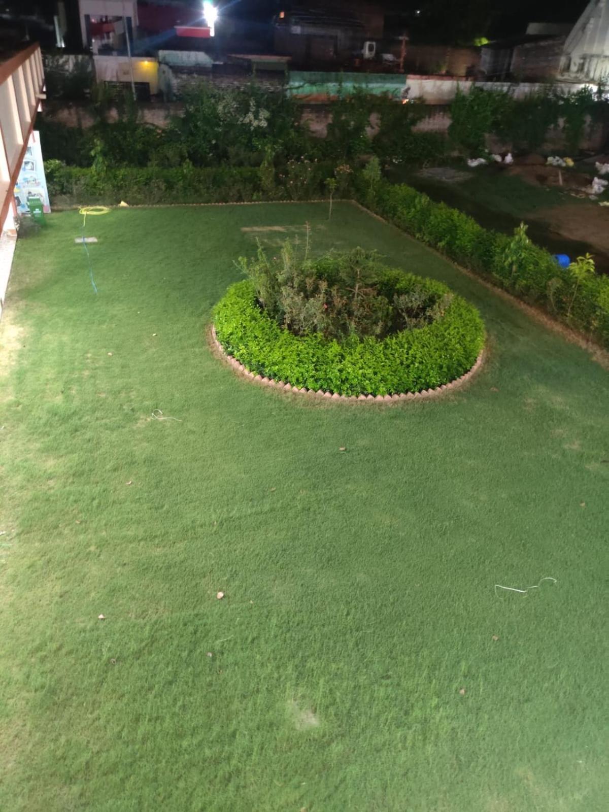 Jp International Naimisharanya Hotel Exterior foto