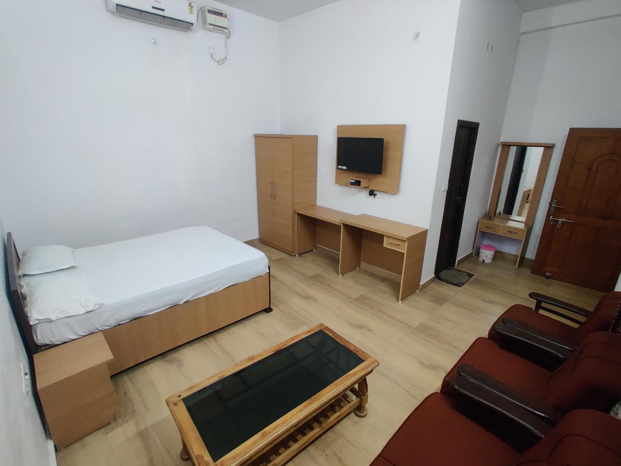 Jp International Naimisharanya Hotel Cameră foto