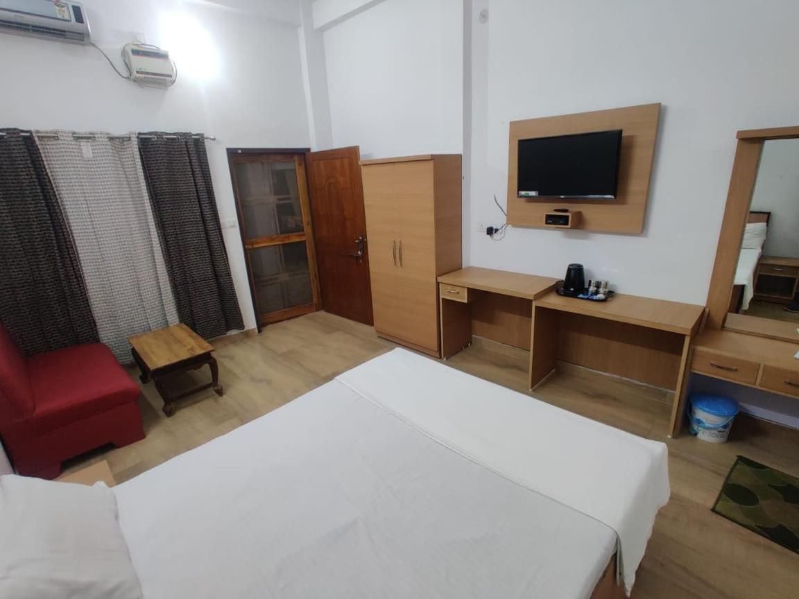 Jp International Naimisharanya Hotel Cameră foto